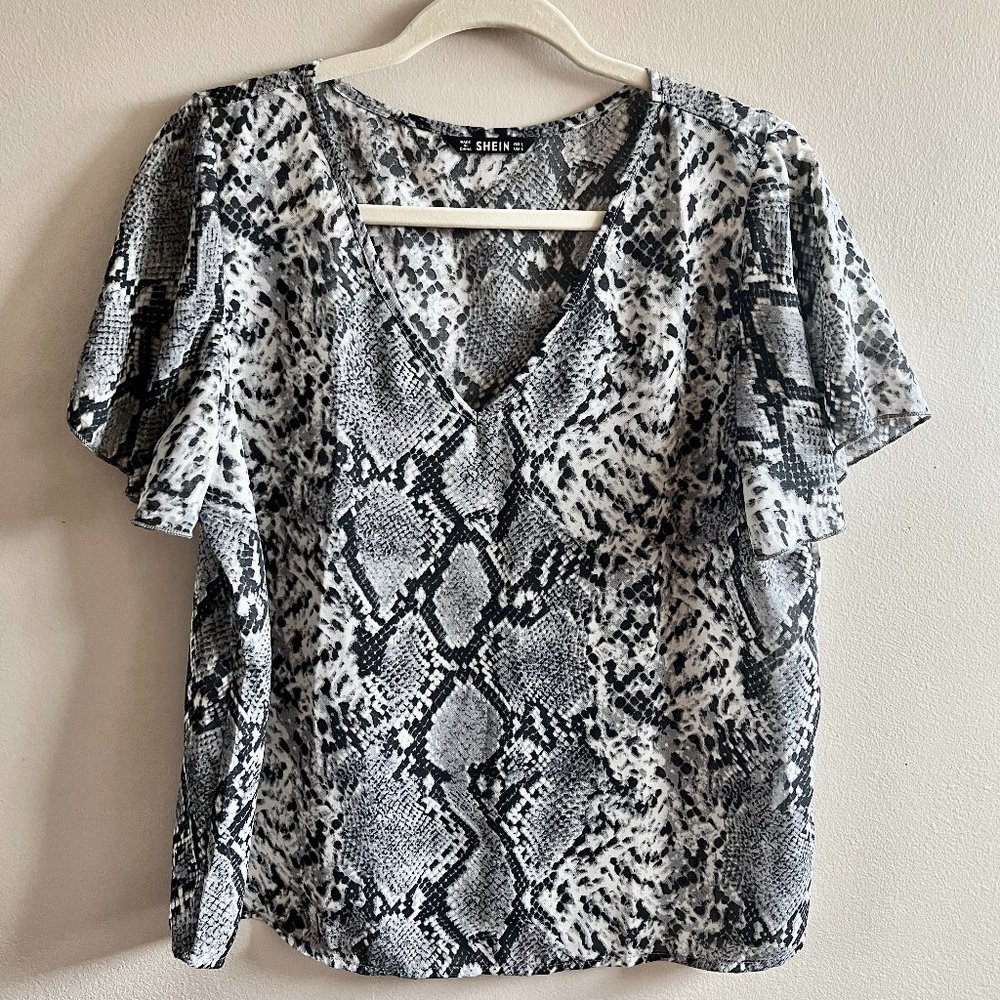Shein Snakeprint Batwing Sleeve Top L